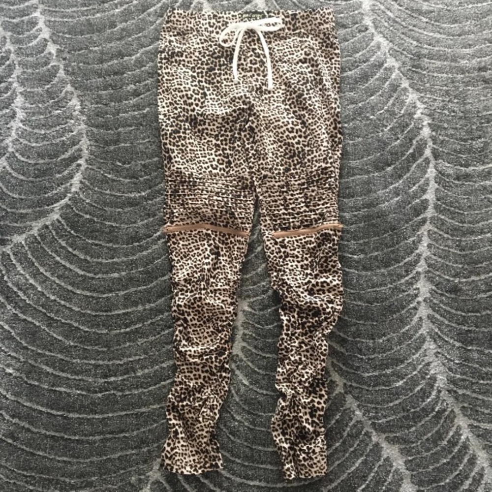 Fashion nova leopard print moto jogger pants ! NWT